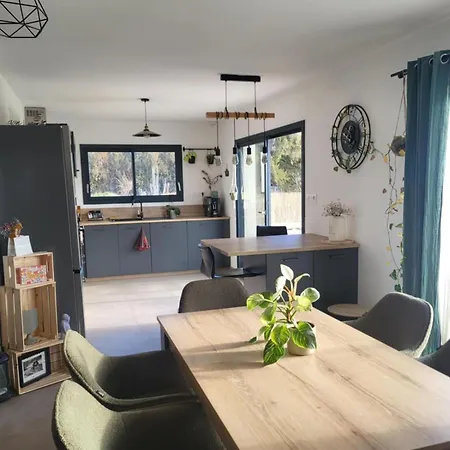 Maison Au Pied Du Mont Ventoux Holiday home