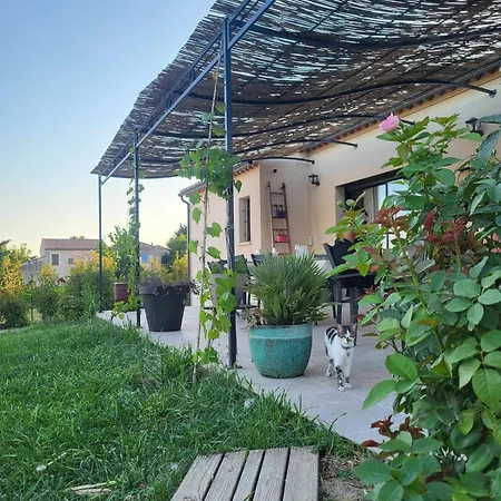 Maison Au Pied Du Mont Ventoux Holiday home Saint-Pierre-de-Vassols